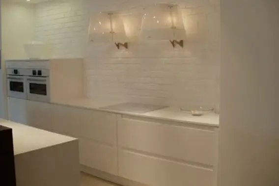 Projet Elkamino Dom - mur en brique décorative